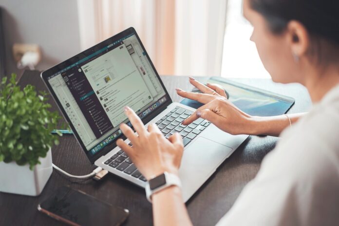 Navigating the Online Jungle: Strategies for Thriving in the Competitive