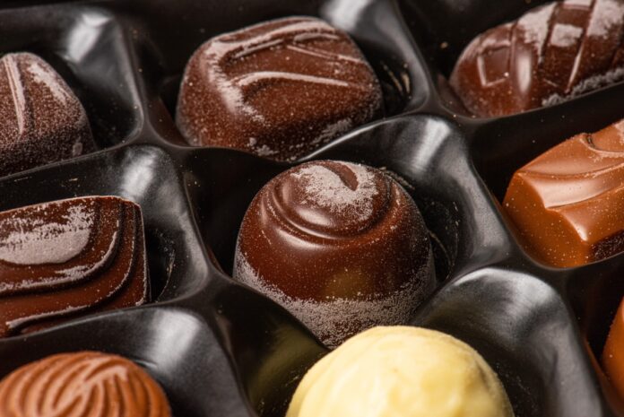 Freezing-chocolate-Where-do-the-white-spots-come-from.jpg