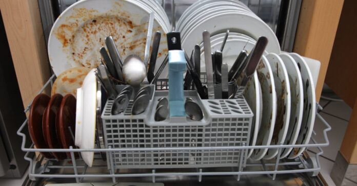 Ingenious-trick-clean-the-dishwasher-with-vinegar.jpg