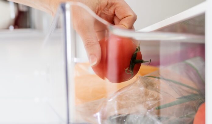 Storing-tomatoes-why-they-dont-belong-in-the-fridge.jpg