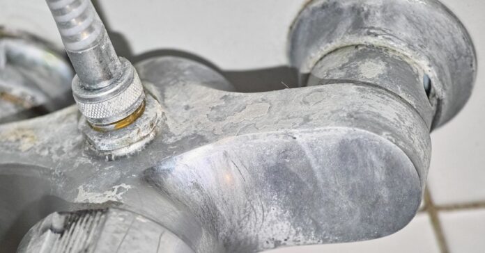Removing-limescale-these-two-household-remedies-really-help.jpg