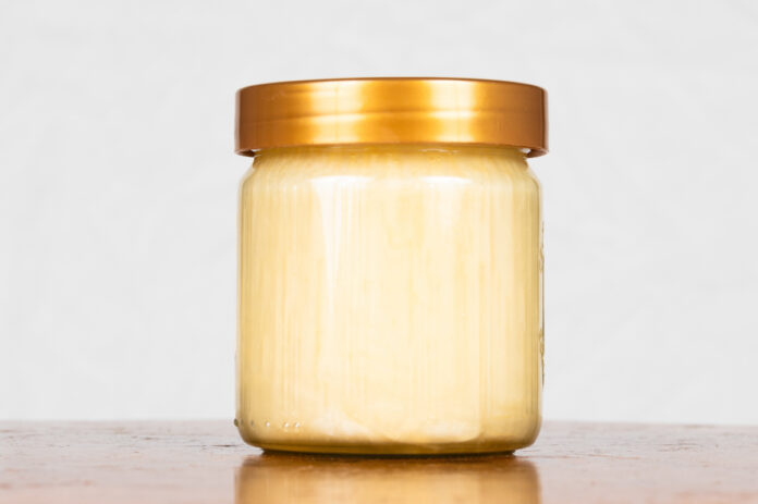 Bees-This-trick-saves-entire-bee-colonies.jpg
