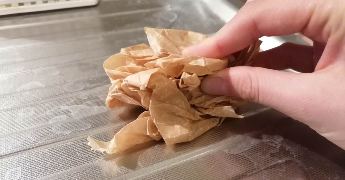 Removing-limescale-stains-Clever-trick-with-baking-paper-makes-cleaning.png